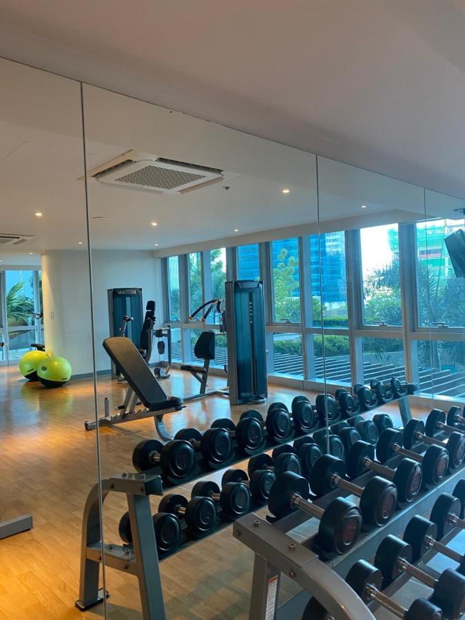 Uptown Parksuites Taguig Εξωτερικό φωτογραφία