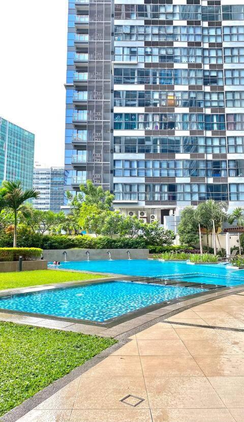Uptown Parksuites Taguig Εξωτερικό φωτογραφία
