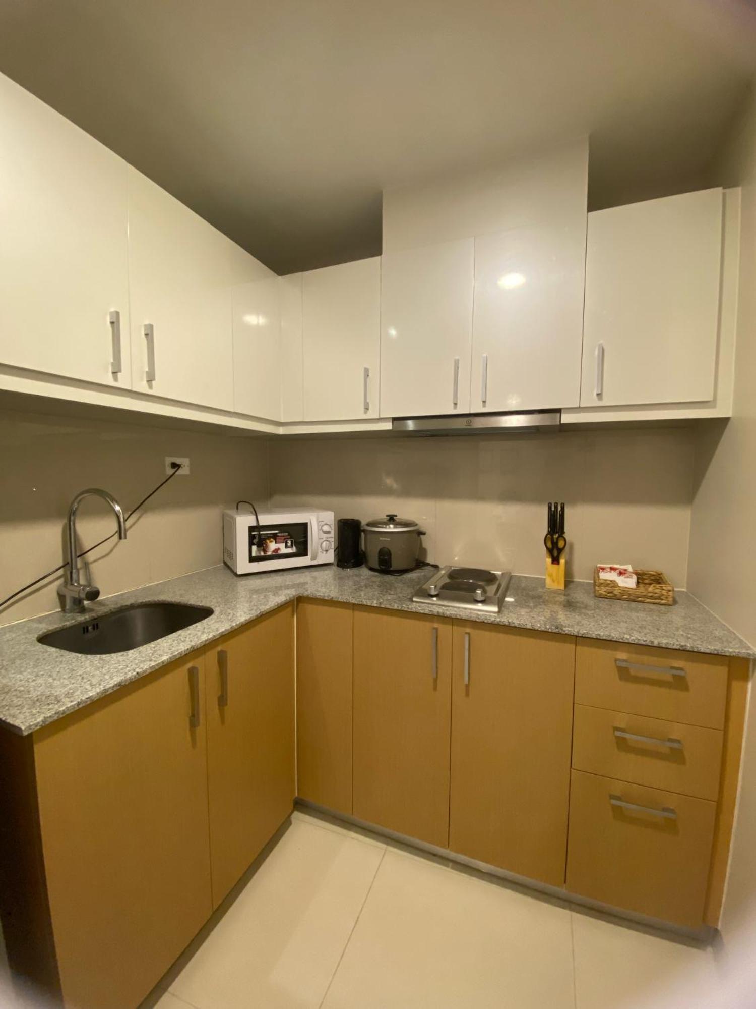Uptown Parksuites Taguig Εξωτερικό φωτογραφία